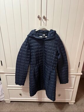 The North Face Women's Navy Quilted Hooded Jacket